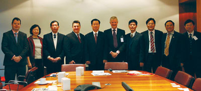 邓超明先生与国家工商总局刘凡副局长一同访问英国BBD广告集团